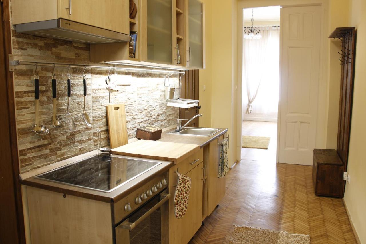 Mester4 Apartman Near To The Danube Budapest Exteriör bild